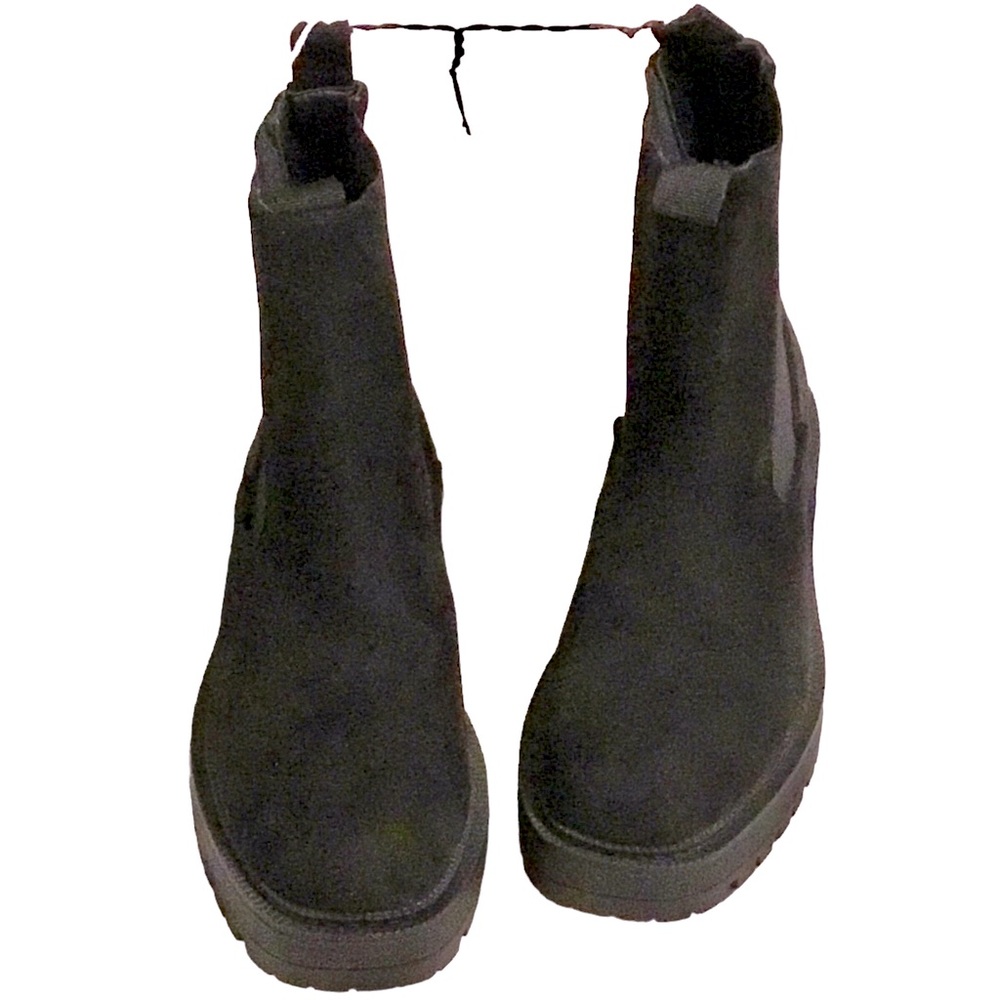 Sincerely Jules Ankle Boot Chunky Rugged Chelsea Faux Suede Lug Sole Size 9.